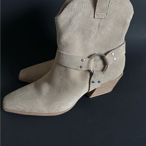 Women's Tan Suede Ankle Boots